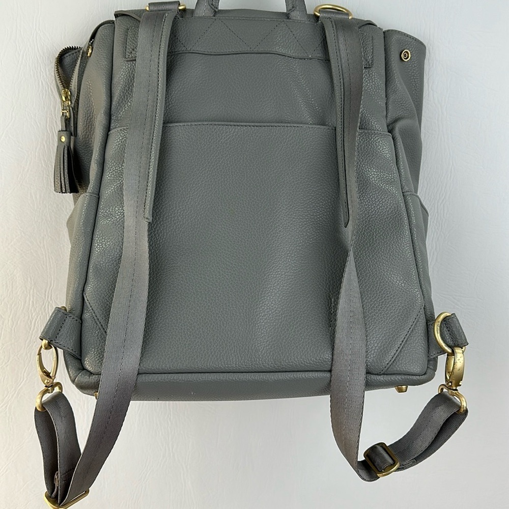 Freshly Picked Classic Diaper Backpack Bag - Picture 4 of 12